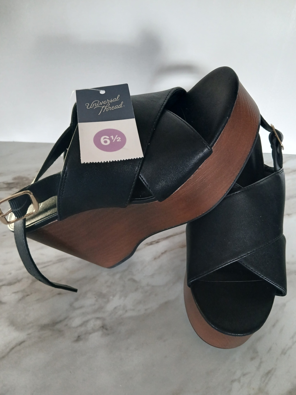 S 6.5 Universal Thread Black Crisscross Platform Sandals with Wood-Look Wedge